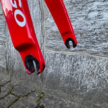 Carica l'immagine nel visualizzatore di Gallery, Colnago C64