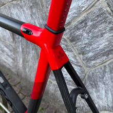 Carica l'immagine nel visualizzatore di Gallery, Colnago C64