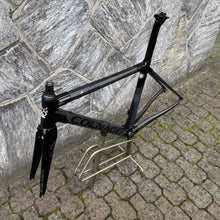 Carica l'immagine nel visualizzatore di Gallery, Colnago C64