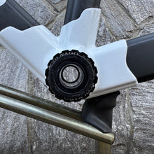 Carica l'immagine nel visualizzatore di Gallery, Colnago C64