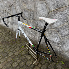 Carica l'immagine nel visualizzatore di Gallery, Colnago EPS