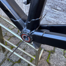 Carica l'immagine nel visualizzatore di Gallery, Colnago C64