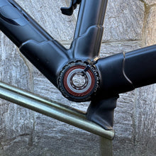 Carica l'immagine nel visualizzatore di Gallery, Colnago C64