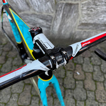 Carica l'immagine nel visualizzatore di Gallery, Specialized S-Works Tarmac SL5 - Official Astana Pro Team