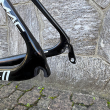 Carica l'immagine nel visualizzatore di Gallery, Specialized S-Works Tarmac SL5 - Official Astana Pro Team