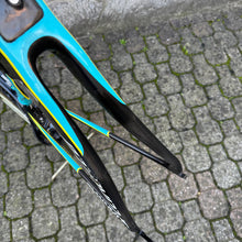 Carica l'immagine nel visualizzatore di Gallery, Specialized S-Works Tarmac SL5 - Official Astana Pro Team