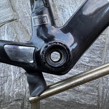 Carica l'immagine nel visualizzatore di Gallery, Colnago Concept - UAE Emirates Pro Team