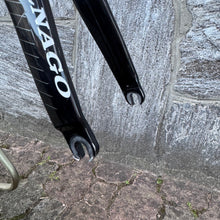 Carica l'immagine nel visualizzatore di Gallery, Colnago Concept - UAE Emirates Pro Team