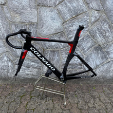 Carica l'immagine nel visualizzatore di Gallery, Colnago Concept - UAE Emirates Pro Team