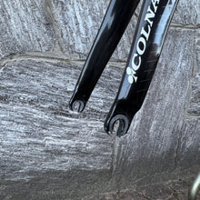 Carica l'immagine nel visualizzatore di Gallery, Colnago Concept - UAE Emirates Pro Team
