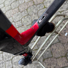 Carica l'immagine nel visualizzatore di Gallery, Colnago Concept - UAE Emirates Pro Team