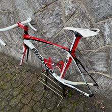 Carica l'immagine nel visualizzatore di Gallery, Bianchi Oltre Superleggera Reparto Corse