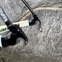 Carica l'immagine nel visualizzatore di Gallery, Bianchi Oltre Superleggera Reparto Corse