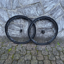 Carica l'immagine nel visualizzatore di Gallery, Fulcrum Racing Speed 35