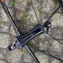 Carica l'immagine nel visualizzatore di Gallery, Bontrager Aeolus XXX 4 TLR