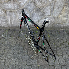 Carica l'immagine nel visualizzatore di Gallery, Colnago EPS
