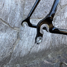Carica l'immagine nel visualizzatore di Gallery, Colnago C40 B- Stay
