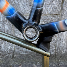 Carica l'immagine nel visualizzatore di Gallery, Colnago C40 B- Stay