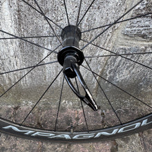 Carica l'immagine nel visualizzatore di Gallery, Campagnolo Bora One 35