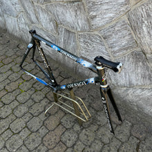 Carica l'immagine nel visualizzatore di Gallery, Colnago C40 HP Mapei Squadra Corse