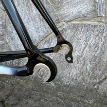 Carica l'immagine nel visualizzatore di Gallery, Colnago C40 HP Mapei Squadra Corse