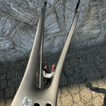 Carica l'immagine nel visualizzatore di Gallery, Trek Madone 9.8