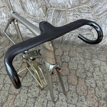 Carica l'immagine nel visualizzatore di Gallery, Trek Madone 9.8