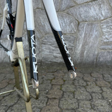 Carica l'immagine nel visualizzatore di Gallery, Kuota Kharma