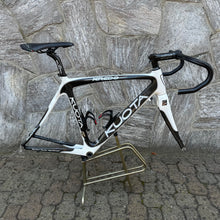 Carica l'immagine nel visualizzatore di Gallery, Kuota Kharma