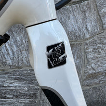 Carica l'immagine nel visualizzatore di Gallery, Kuota Kharma