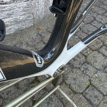 Carica l'immagine nel visualizzatore di Gallery, Kuota Kharma