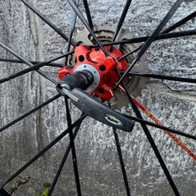 Carica l'immagine nel visualizzatore di Gallery, Mavic Ksyrium ES Helium Anniversary Special Edition