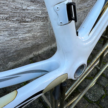 Carica l'immagine nel visualizzatore di Gallery, Pinarello Dogma 60.1