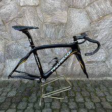 Carica l'immagine nel visualizzatore di Gallery, Pinarello Dogma 65.1 Think 2