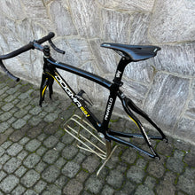 Carica l'immagine nel visualizzatore di Gallery, Pinarello Dogma 65.1 Think 2