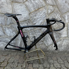 Carica l'immagine nel visualizzatore di Gallery, Pinarello Dogma F100 Limited Edition