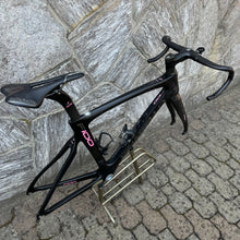 Carica l'immagine nel visualizzatore di Gallery, Pinarello Dogma F100 Limited Edition