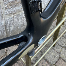 Carica l'immagine nel visualizzatore di Gallery, Pinarello Dogma F100 Limited Edition