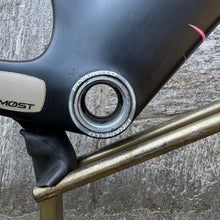 Carica l'immagine nel visualizzatore di Gallery, Pinarello Dogma F100 Limited Edition