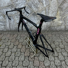 Carica l'immagine nel visualizzatore di Gallery, Pinarello Dogma F100 Limited Edition