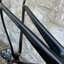 Carica l'immagine nel visualizzatore di Gallery, Pinarello Dogma F100 Limited Edition