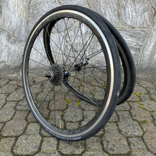 Carica l'immagine nel visualizzatore di Gallery, Shimano Dura Ace WH-R9100 C35