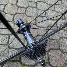 Carica l'immagine nel visualizzatore di Gallery, Shimano Dura Ace WH-R9100 C35