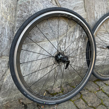 Carica l'immagine nel visualizzatore di Gallery, Shimano Dura Ace WH-R9100 C35