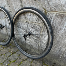 Carica l'immagine nel visualizzatore di Gallery, Shimano Dura Ace WH-R9100 C35