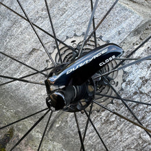Carica l'immagine nel visualizzatore di Gallery, Shimano Dura Ace WH-R9100 C35