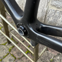 Carica l'immagine nel visualizzatore di Gallery, Specialized S-Works Tarmac SL5