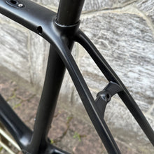 Carica l'immagine nel visualizzatore di Gallery, Specialized S-Works Tarmac SL5