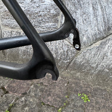 Carica l'immagine nel visualizzatore di Gallery, Specialized S-Works Tarmac SL5