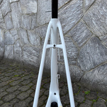 Carica l'immagine nel visualizzatore di Gallery, Specialized S-Works Tarmac SL5